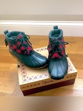 Skechers Red and Black Winter Boots